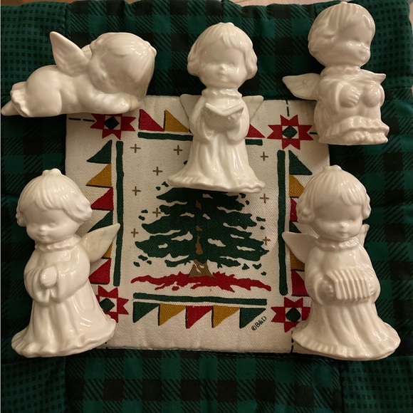 Set of 5 Adorable, White Ceramic Cherubs/Angels. Preowned - Picture 2 of 11